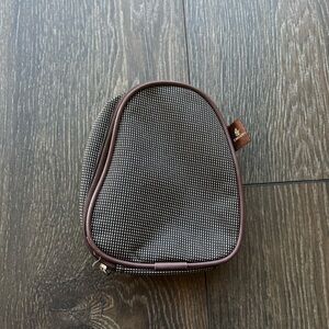 Emirites Amenity Pouch